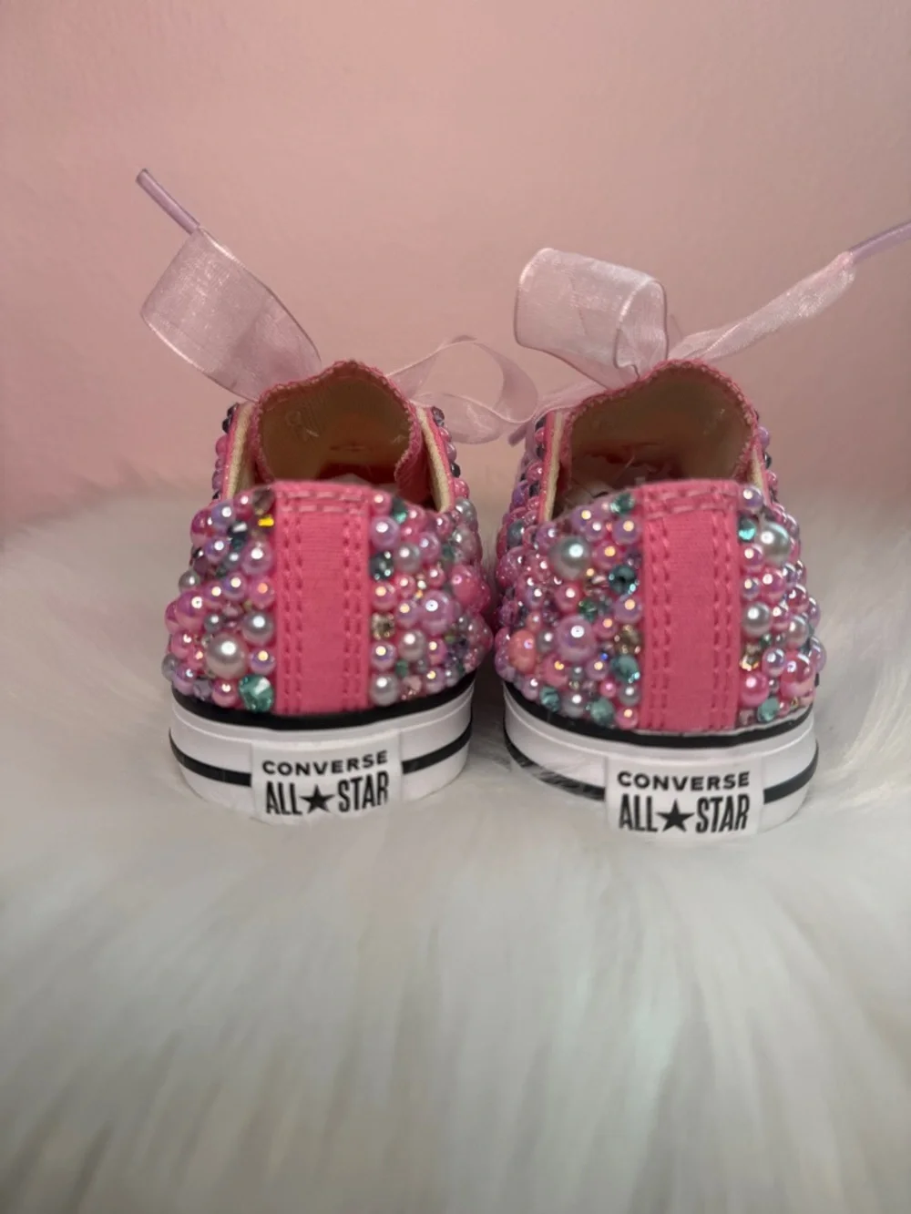 Converse this pair
